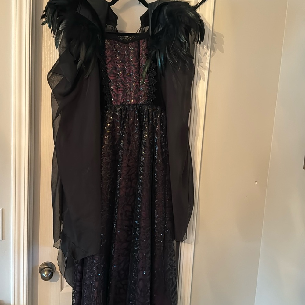 Ella Dynae Maleficent couture costume girls size 10, comes with headpiece